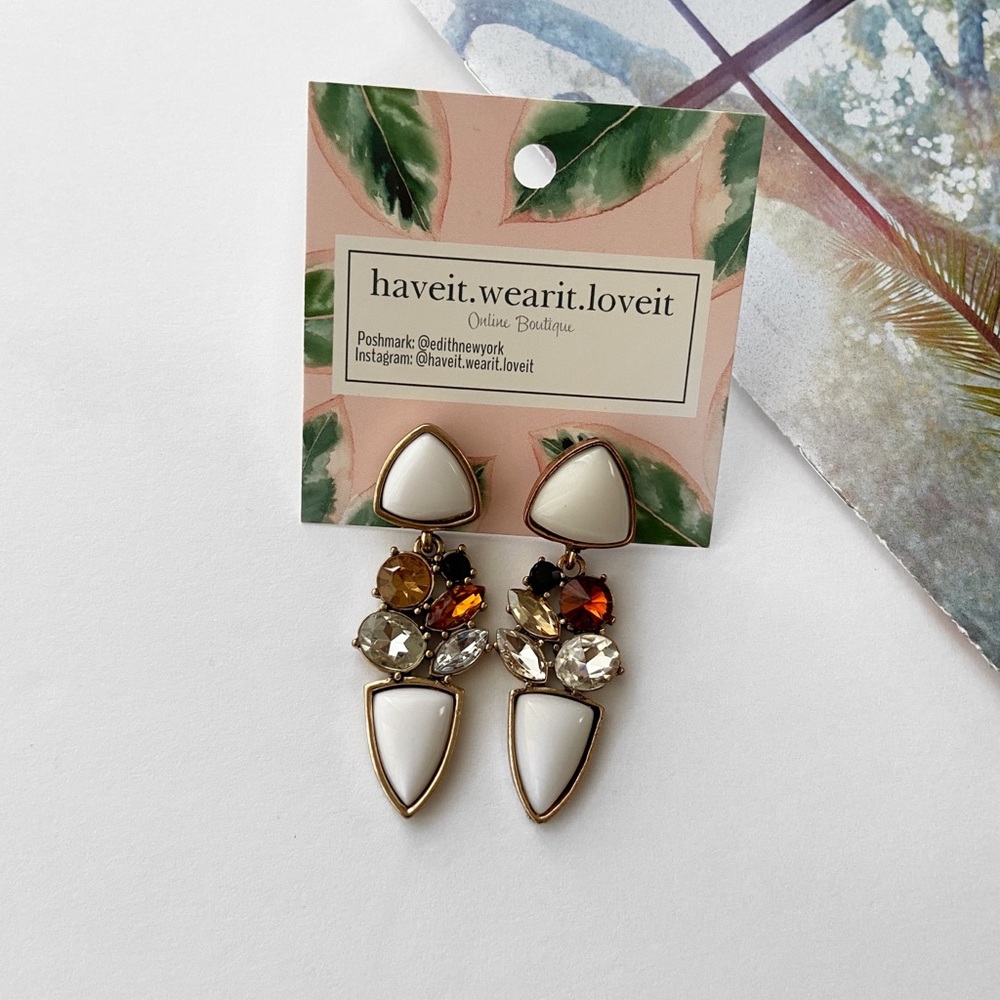 White Fashion Earrings - Picture 5 of 8